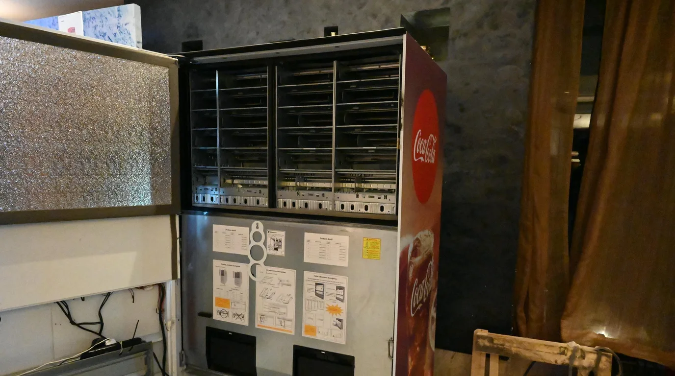 How Heavy Is a Vending Machine? (Weight, Size & Height)