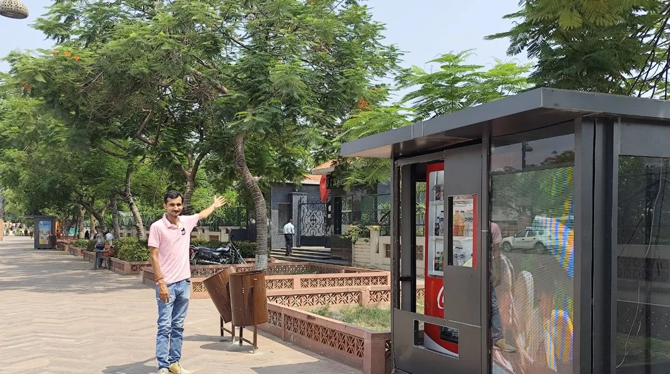 How To Move A Vending Machine (Safely)