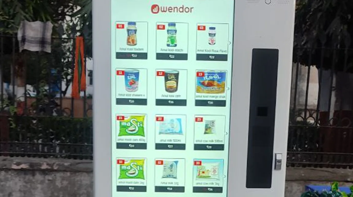 Aging cash-only machine with thin records illustrating valuation red flags