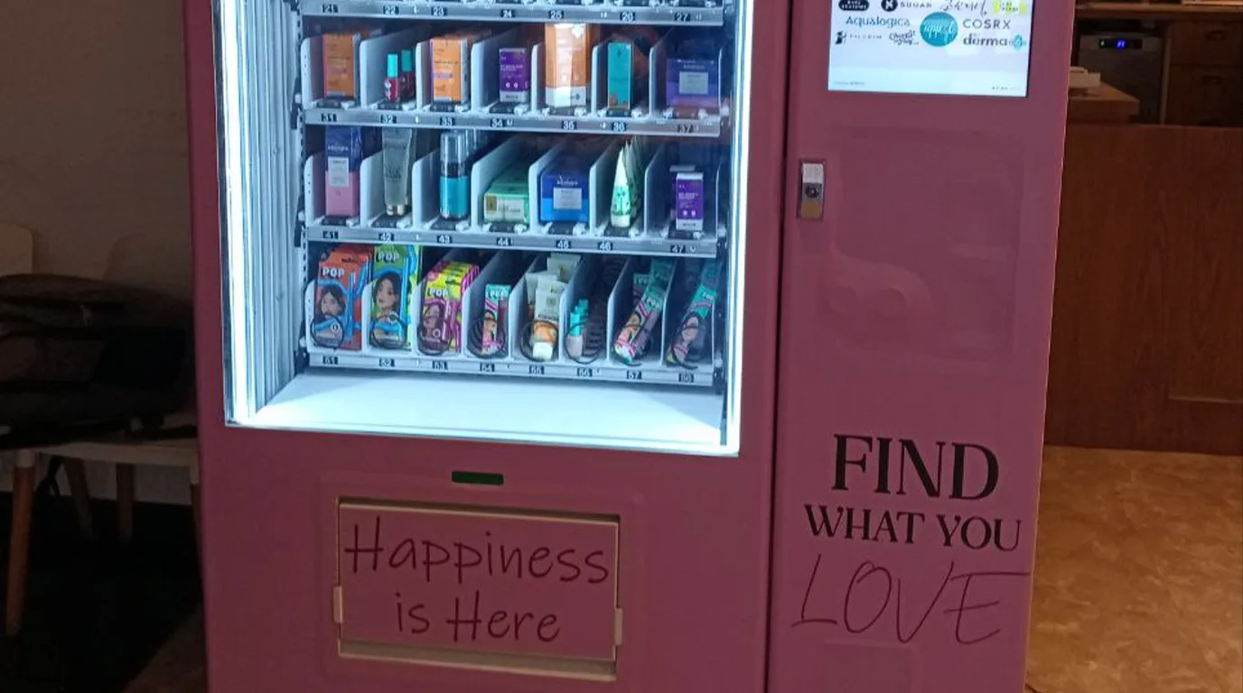 Five different smart snack vending machine formats lined up in a showroom